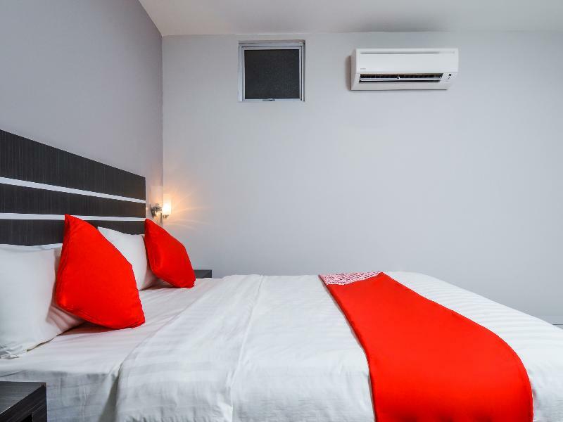 Hotel Zamburger Tengkera Melaka Kültér fotó